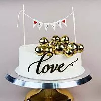 Топпер - гирлянда на торт "Love"