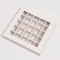 Коробка для 25 конфет, белая 22*22*3,5см